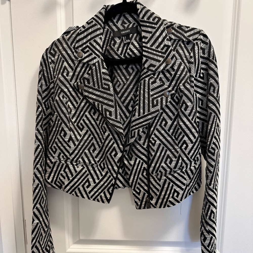 Forever 21 Black and White Patterned Blazer